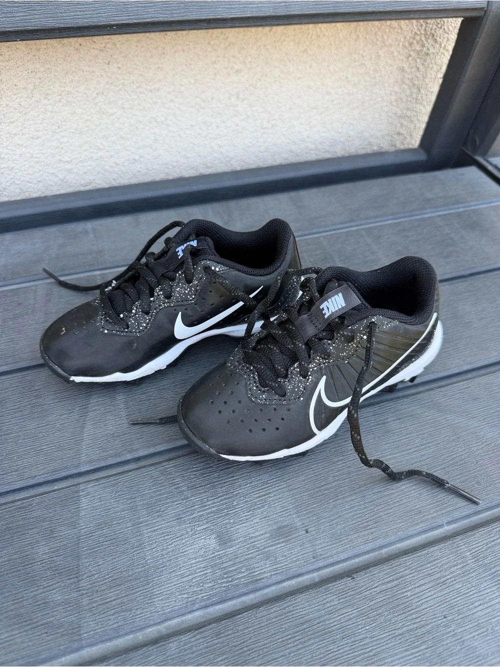 Nikes Kids Baseball Shoes Size 11 toddler
